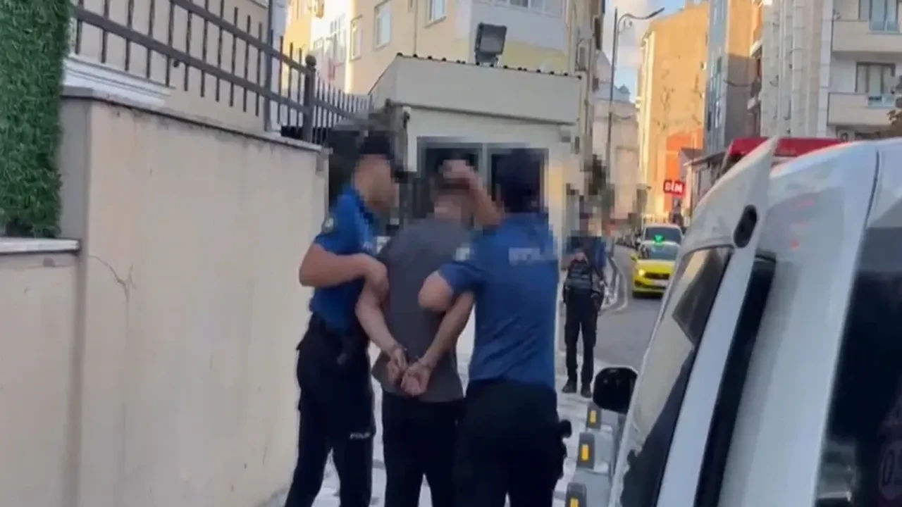 Atatürk'e hakaret eden şüpheli yakalandı