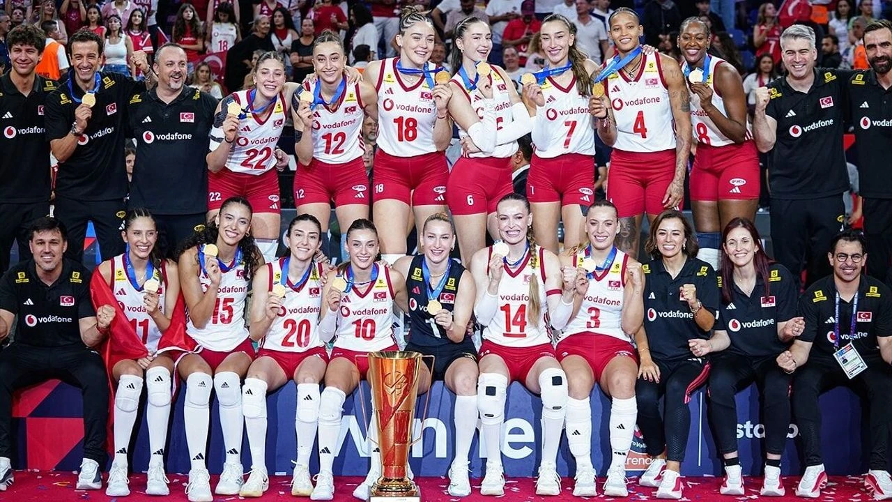 Avrupa şampiyonu olan Filenin Sultanları'nın alacağı para ödülü belli oldu!