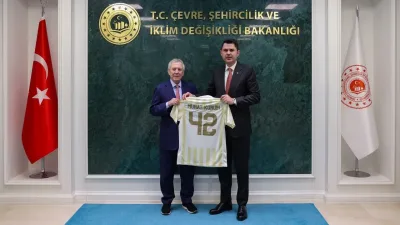 Aziz Yıldırım'dan Murat Kurum'a dikkat çeken stat ziyareti