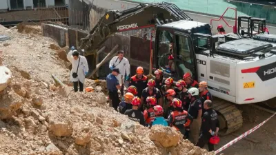 Başakşehir'de istinat duvarı çöktü, bir işçi hayatını kaybetti