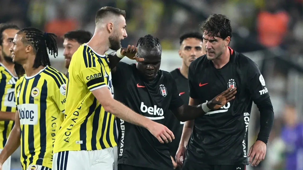 Beşiktaş'ın golcüsü Dusan Vlahovic'e verilen ceza belli oldu