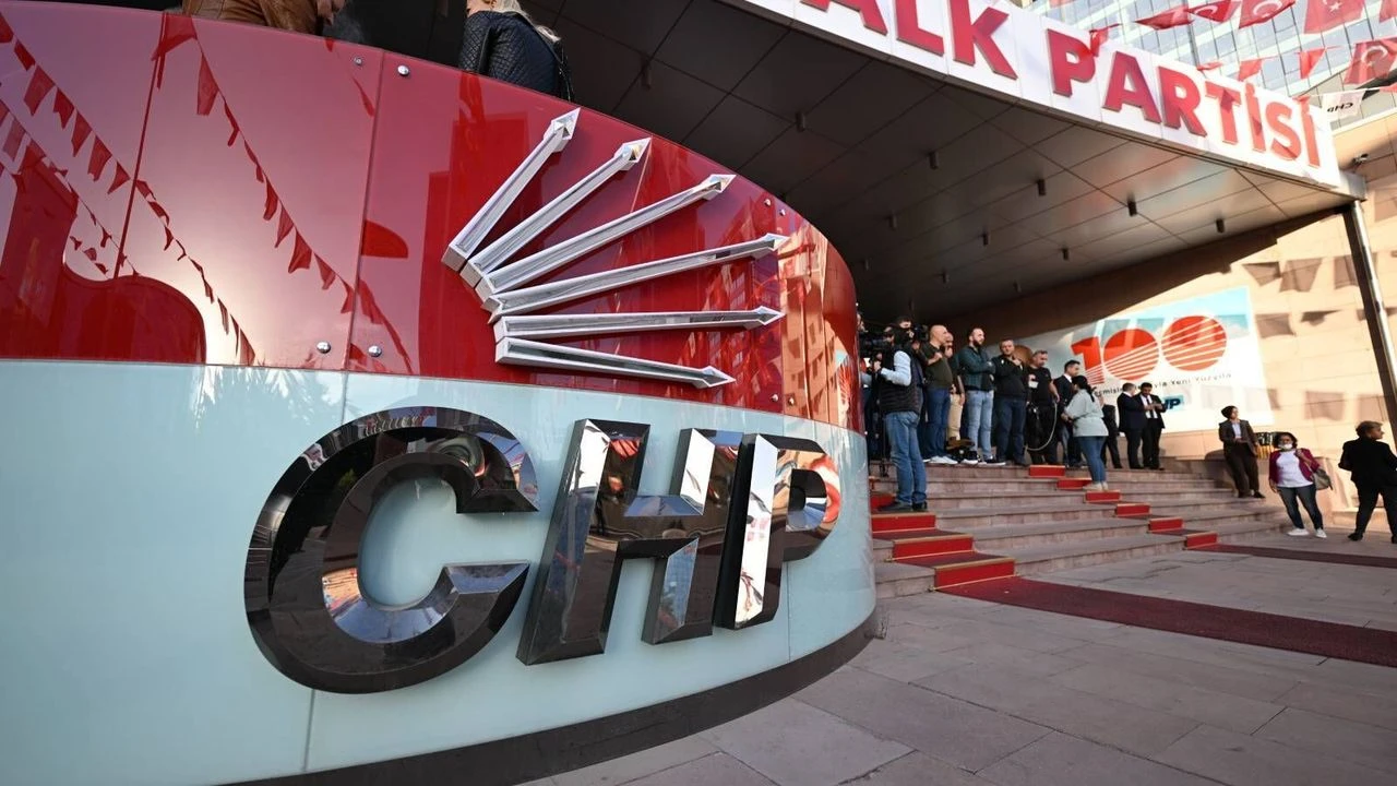 CHP, kurultay davası için temyiz başvurusunu geri çekti