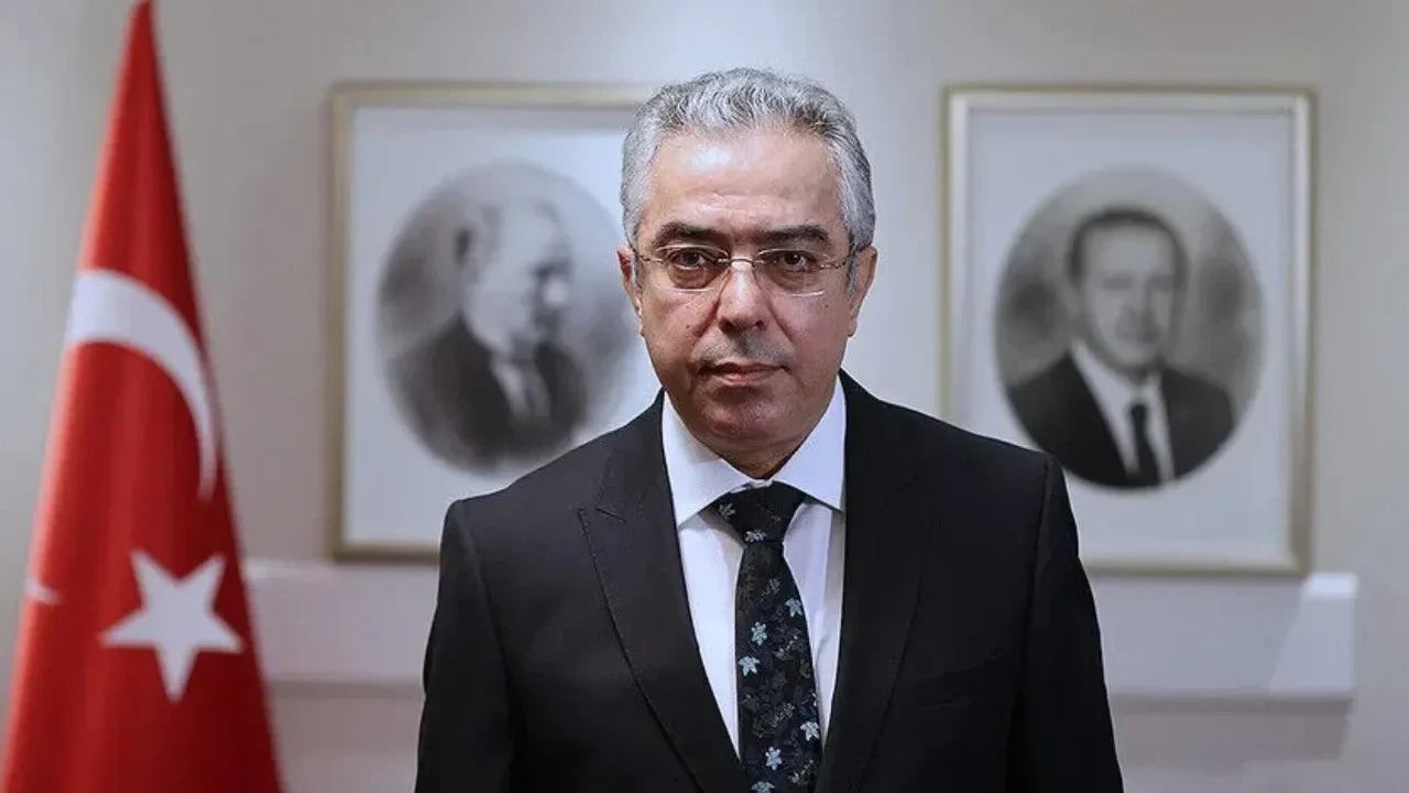 Cumhurbaşkanı Başdanışmanı Mehmet uçum'dan 'yeni anayasa' mesajı