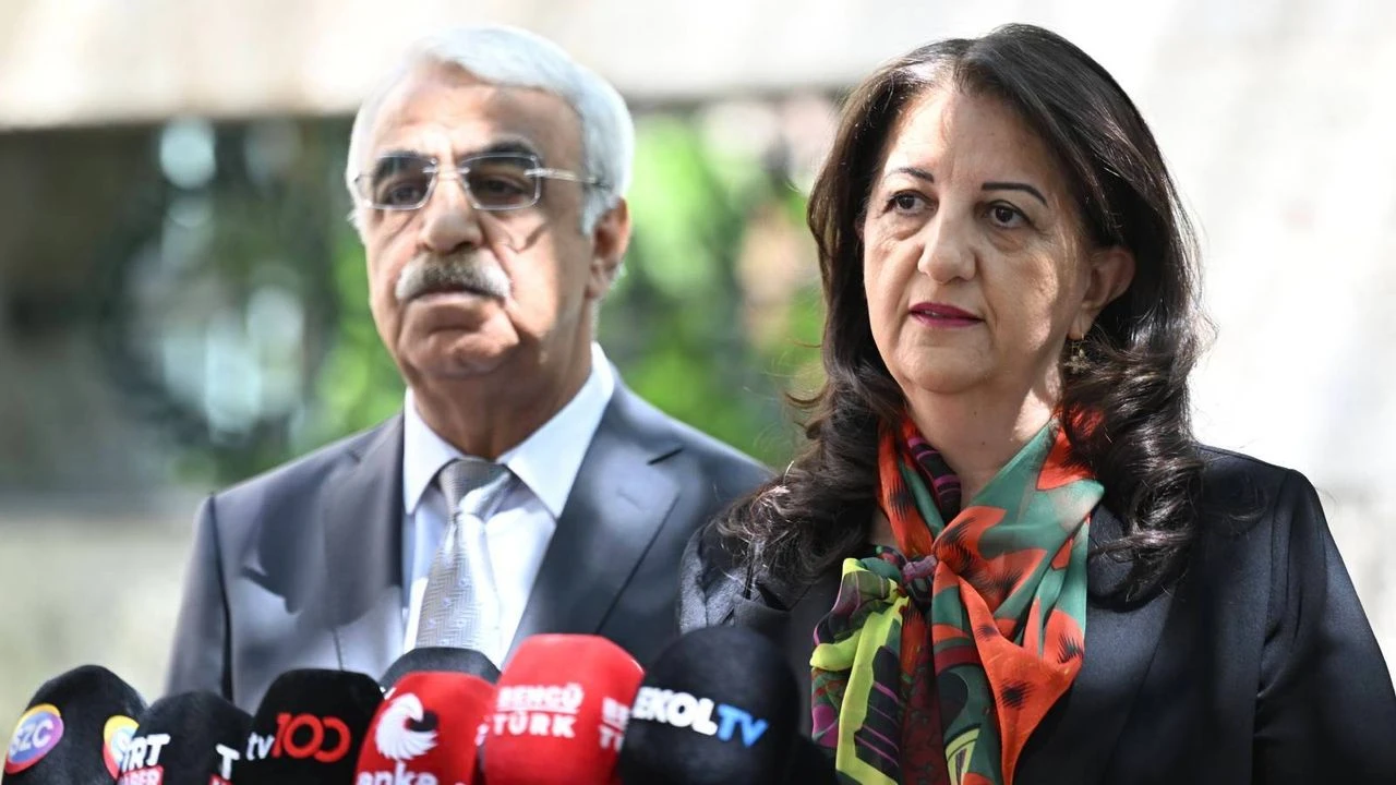 DEM Parti heyeti İmralı'ya gitmek için yola çıktı