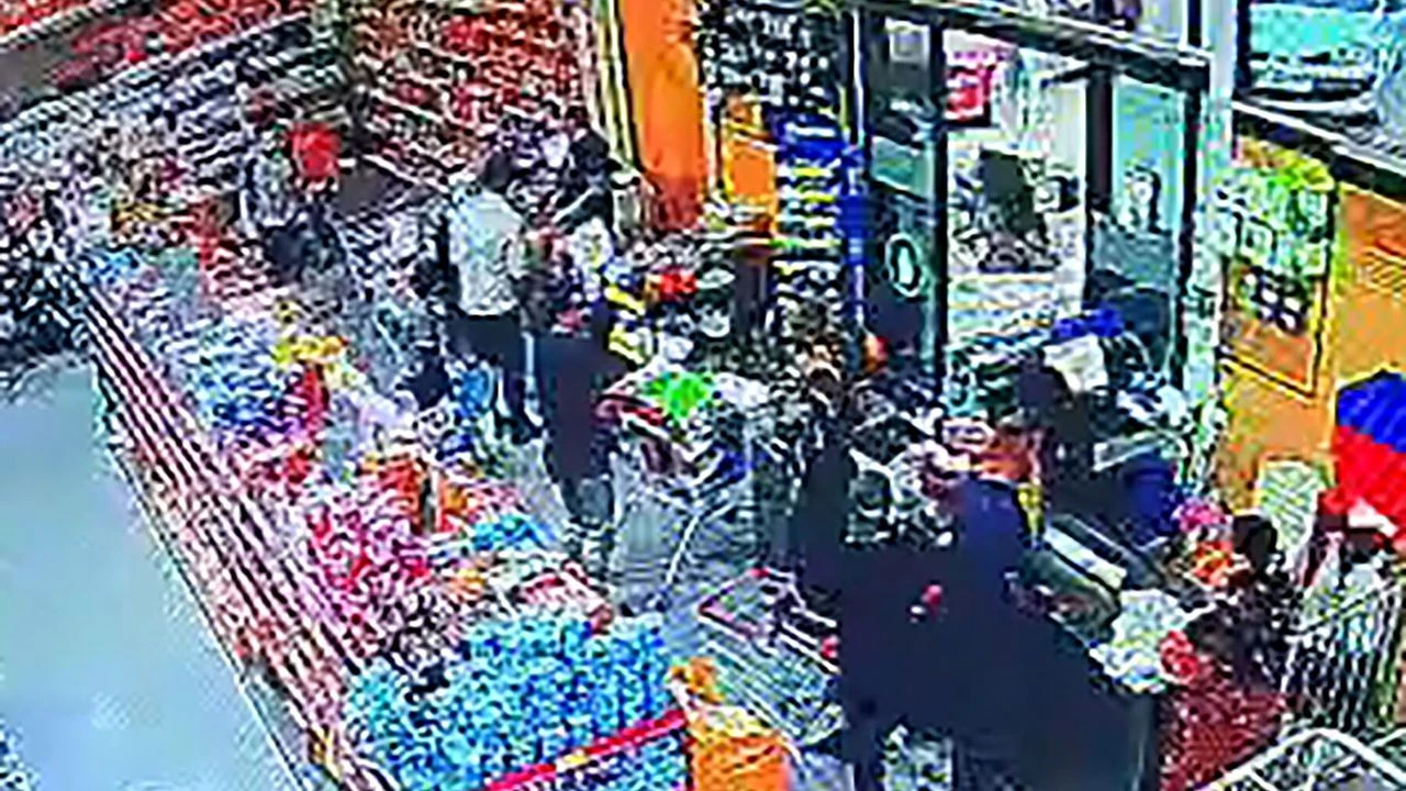 Düğünde takıları çalan şüpheli tahliye oldu, marketten hırsızlık yaparken yakalandı!