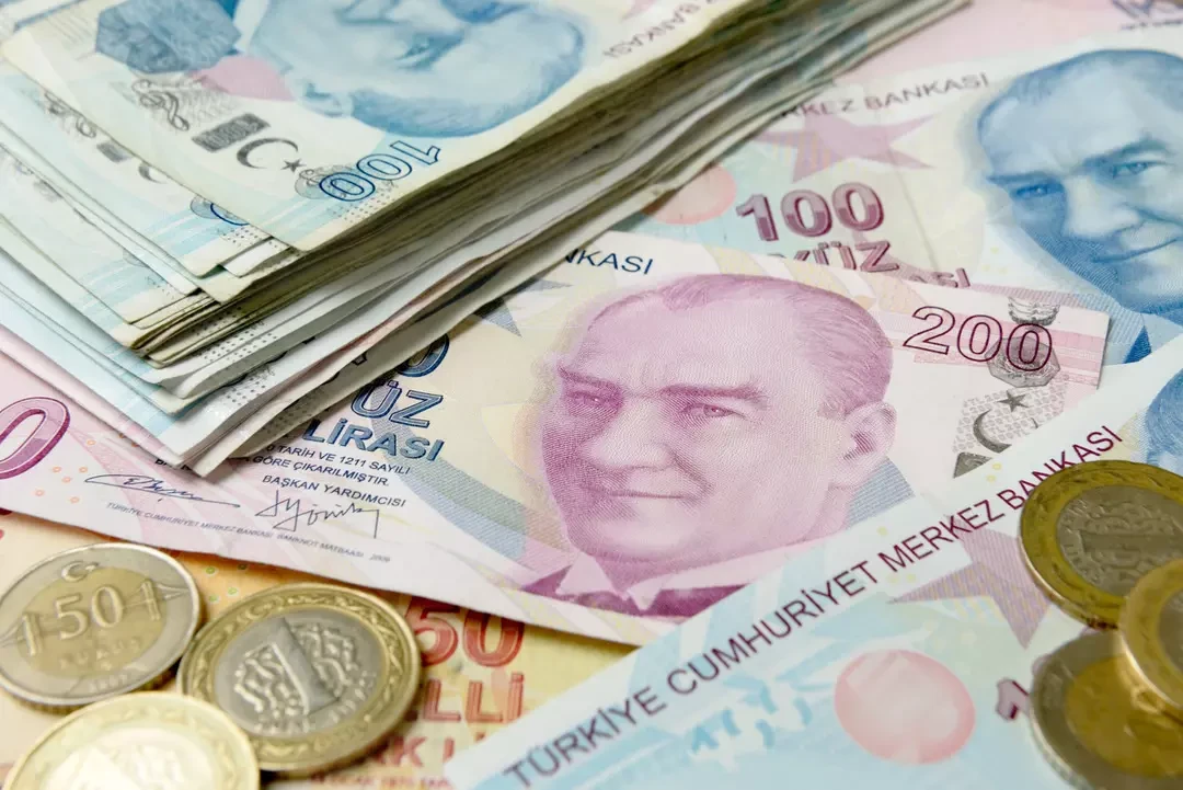 Emekli zammı 2027 ne kadar olacak? 4 farklı senaryoya göre yeni maaş tablosu tek tek hesaplandı: İşte yeni liste