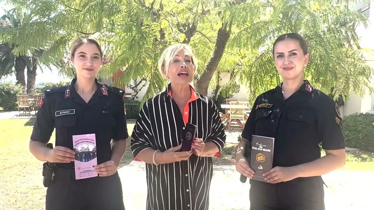 Emel Sayın'dan kadınlara KADES çağrısı!