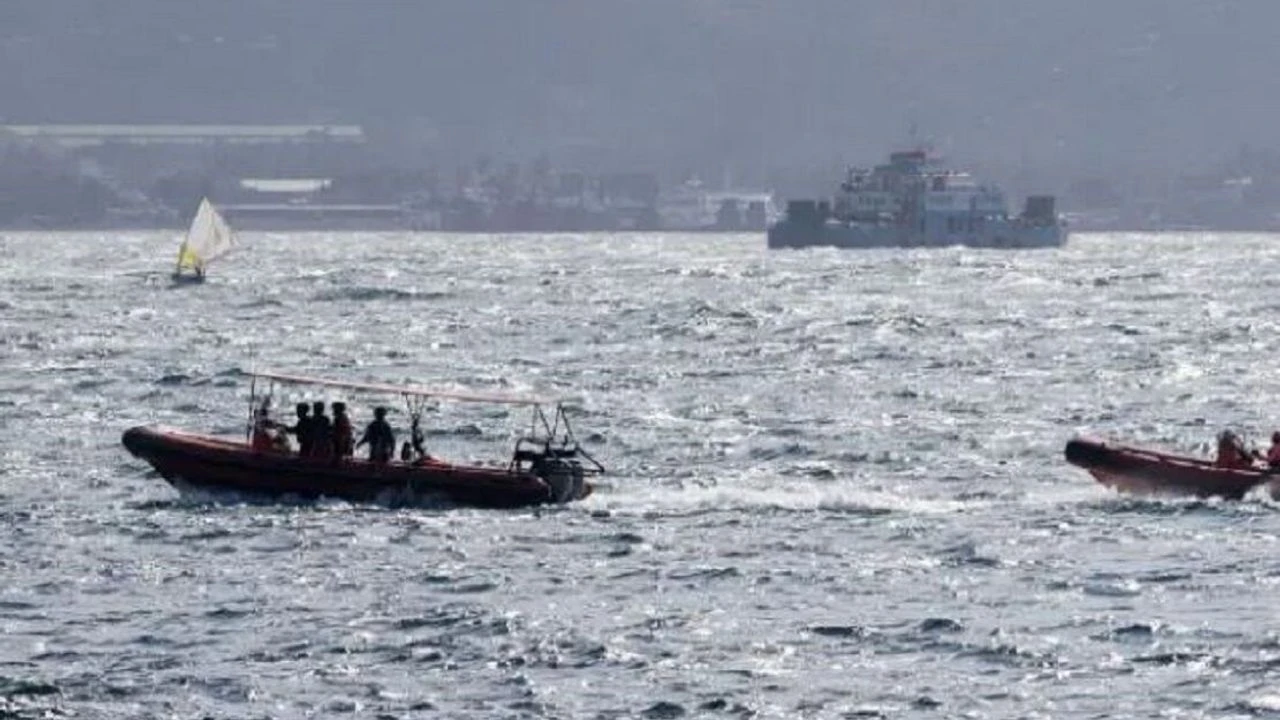 Endonezya'da yolcu gemisi kayboldu: 1 ölü, 140 kayıp