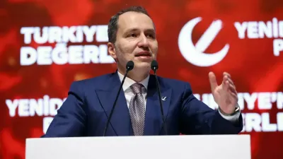 Erbakan’dan özelleştirmelere tepki: 'Altın yumurtlayan tavukları satıyorlar'