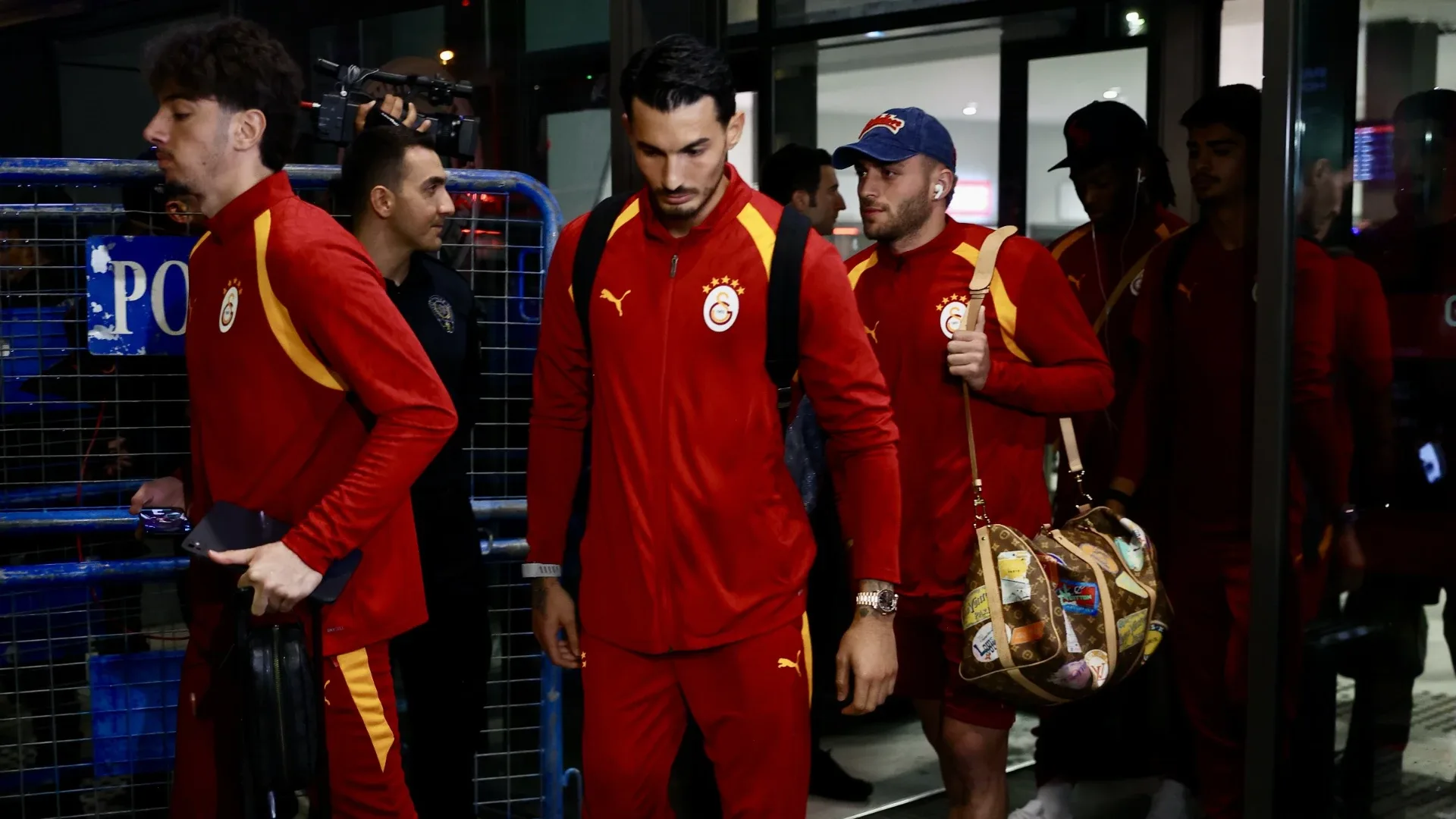 Dev derbide 143. randevuTrabzonspor ile Galatasaray, bugüne kadar Süper Lig, Türkiye Kupası, Cumhurbaşkanlığı Kupası, Başbakanlık Kupası, TSYD Kupası ve özel müsabakalar olmak üzere toplam 143 kez karşı karşıya geldi.