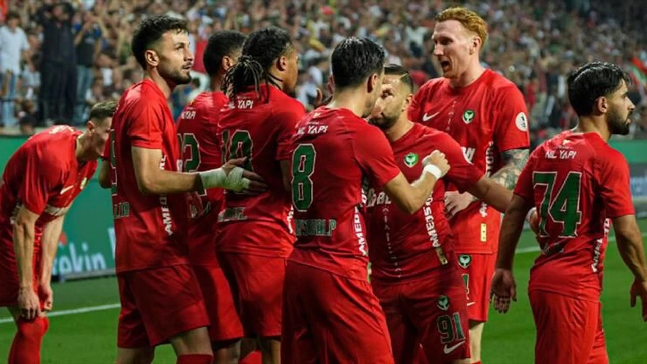 Evde 3 maç, 9 puan | Amedspor 5-0 İstanbul Başakşehir