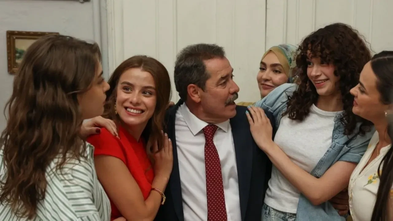 Evlilik Güzeldir oyuncu kadrosunda kimler var, Fikret Kuşkan kimi oynuyor, İlayda Alişan dizide mi, konusu nedir?