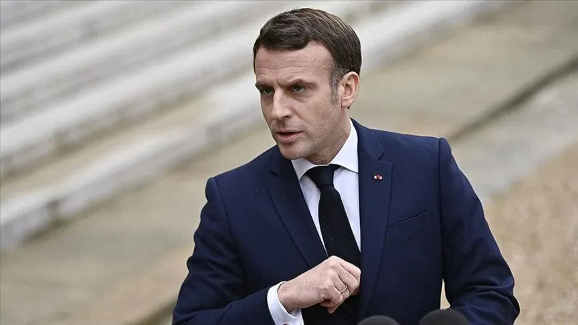 Fransa Elysee Sarayı'nda Mossad skandalı iddiası: Cumhurbaşkanlığı danışmanının telefonuna sızıldı!