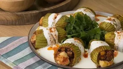Gelinim Mutfakta günün yemeği şıhıl mahşi nedir, nasıl hazırlanır, hangi yöreye ait, malzemeleri neler, sarımsaklı yoğur