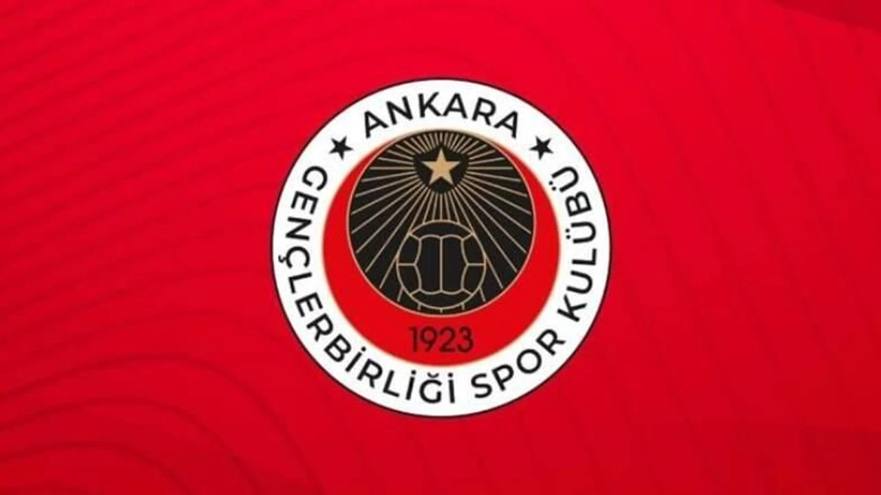 Gençlerbirliği'nde iki imza, bir ayrılık
