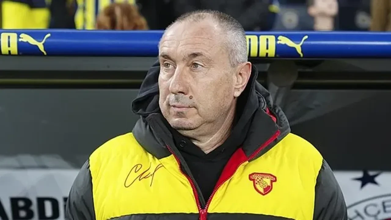 Göztepe, teknik direktör Stanimir Stoilov'un sözleşmesini uzattı