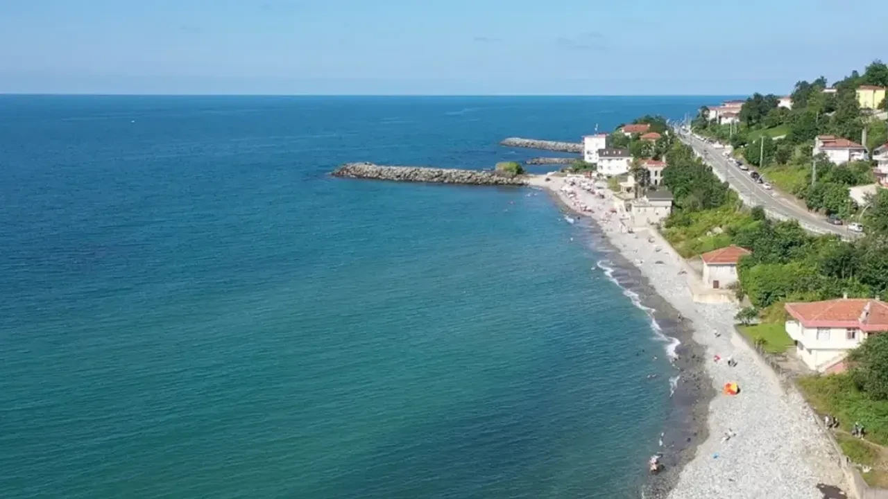Gürcistan'dan kalkan küçük uçak, Rize açıklarında denize acil iniş yaptı
