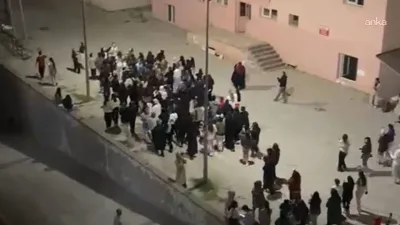 Hakkari'de KYK yurdunda su kesintisi protestosu