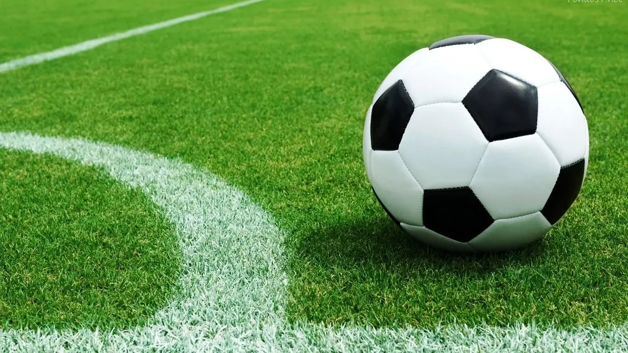 Diğer liglerden canlı yayınlar14:00 Celtic - Glasgow Rangers (İskoçya Premier Lig) - S Sport Plus15:30 Twente - PSV (Hollanda Eredivisie) - S Sport Plus15:30 Shamakhi - Araz (Azerbaycan Premier Ligi) - CBC Sport17:00 Gremio - Palmeiras (Brezilya Serie A) - Spor Smart, Smart Spor HD18:00 Shakhtar Donetsk - LNZ Cherkasy (Ukrayna Premier Ligi) - Tivibu Spor 118:00 Kapaz - Sumqayıt (Azerbaycan Premier Ligi) - CBC Sport20:00 Santa Clara - Braga (Portekiz Liga NOS) - beIN Sports 522:30 Porto - Benfica (Portekiz Liga NOS) - beIN Sports 4