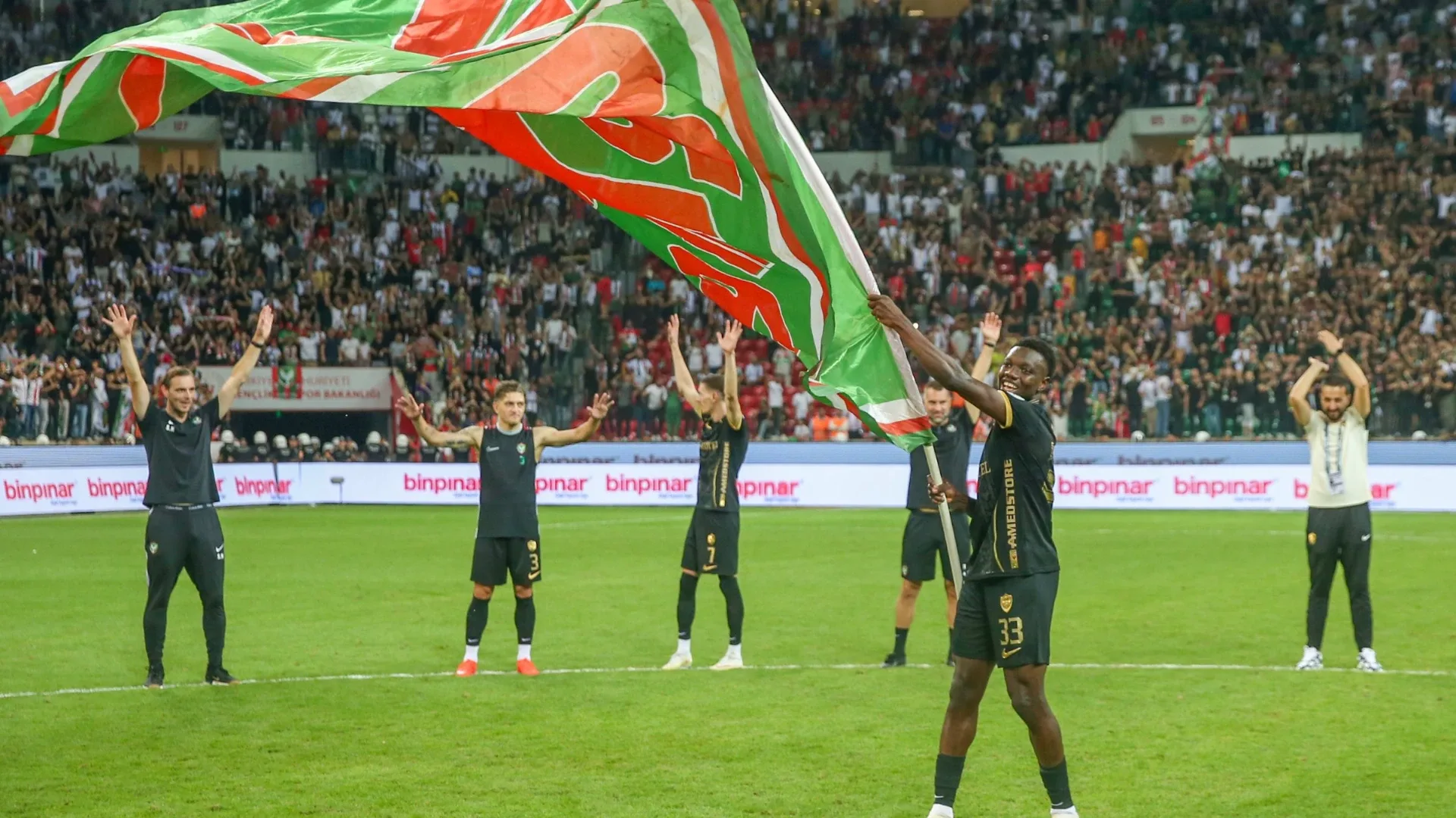 6 - AmedsporSüper Lig 6. hafta puan durumu: 13Sezon sonu puan durumu: 47