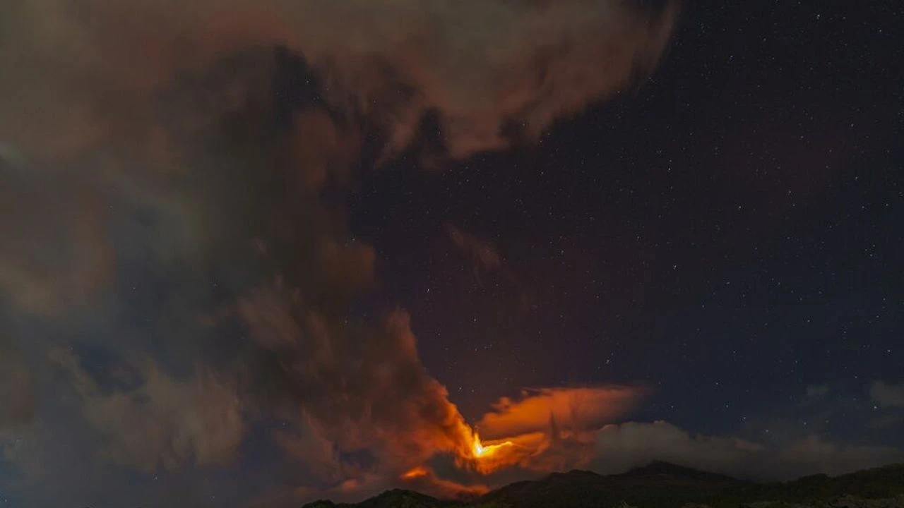 Korkulan senaryo oldu: Etna Yanardağı yeniden faaliyete geçti