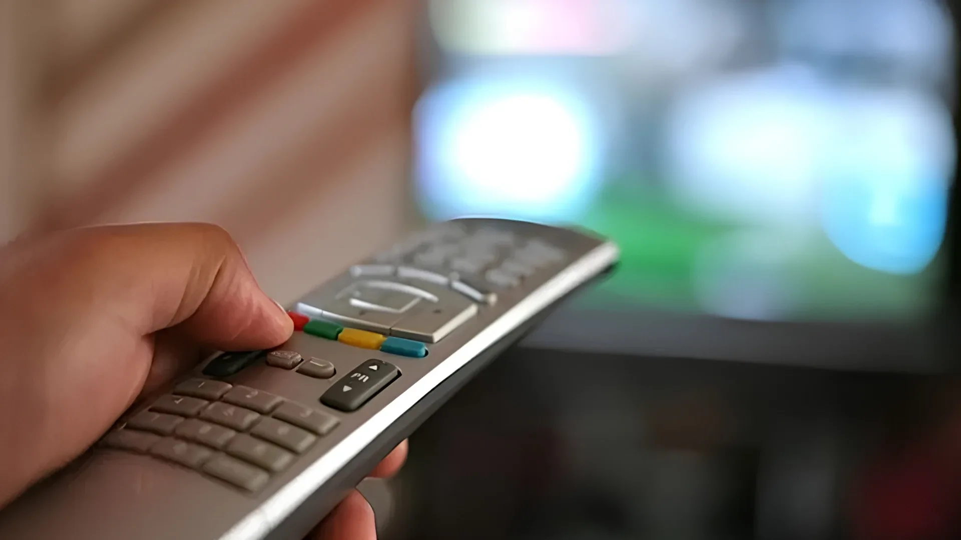 Star TV yayın akışı 17 Eylül 2026 PerşembeStar TV'nin resmi internet sitesinde yer alan bilgilere göre 17 Eylül yayın akışı şöyle:07:00 Aramızda Kalsın09:30 Songül ve Uğur ile Sana Değer13:30 Fazilet Hanım ve Kızları15:00 Didem Arslan Yılmaz'la Vazgeçme19:00 Star Haber20:00 Sevdiğim Sensin00:15 Tuzlu Kahve