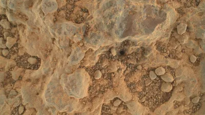 Mars'ta sıcak su izleri bulundu