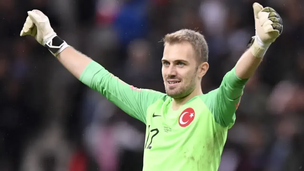 Mert Günok, milli takım kariyerini noktaladığı açıkladı