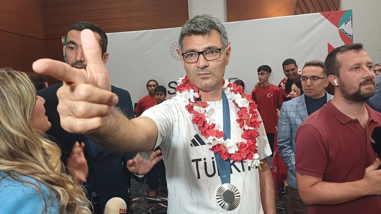 Milli sporcu Yusuf Dikeç'in yeni mesleği belli oldu!