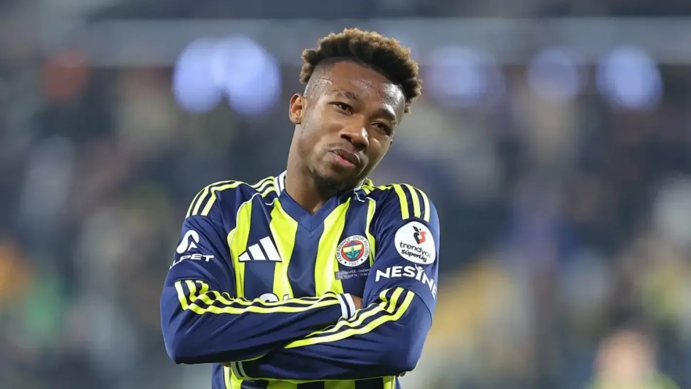 Dorgeles Nene formayı unuttuSözcü'de yer alan habere göre geçtiğimiz sezon Domenico Tedesco'nun oyun planında Kerem Aktürkoğlu ile birlikte sıklıkla rotasyonun değişilmez parçalarından biri olan ve sezonu 21 gole katkı sağlayarak tamamlayan genç yıldız Dorgeles Nene, yeni sezonda adeta formayı unuttu.