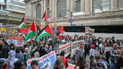 Netanyahu, New York'ta binlerce kişi tarafından protesto edildi