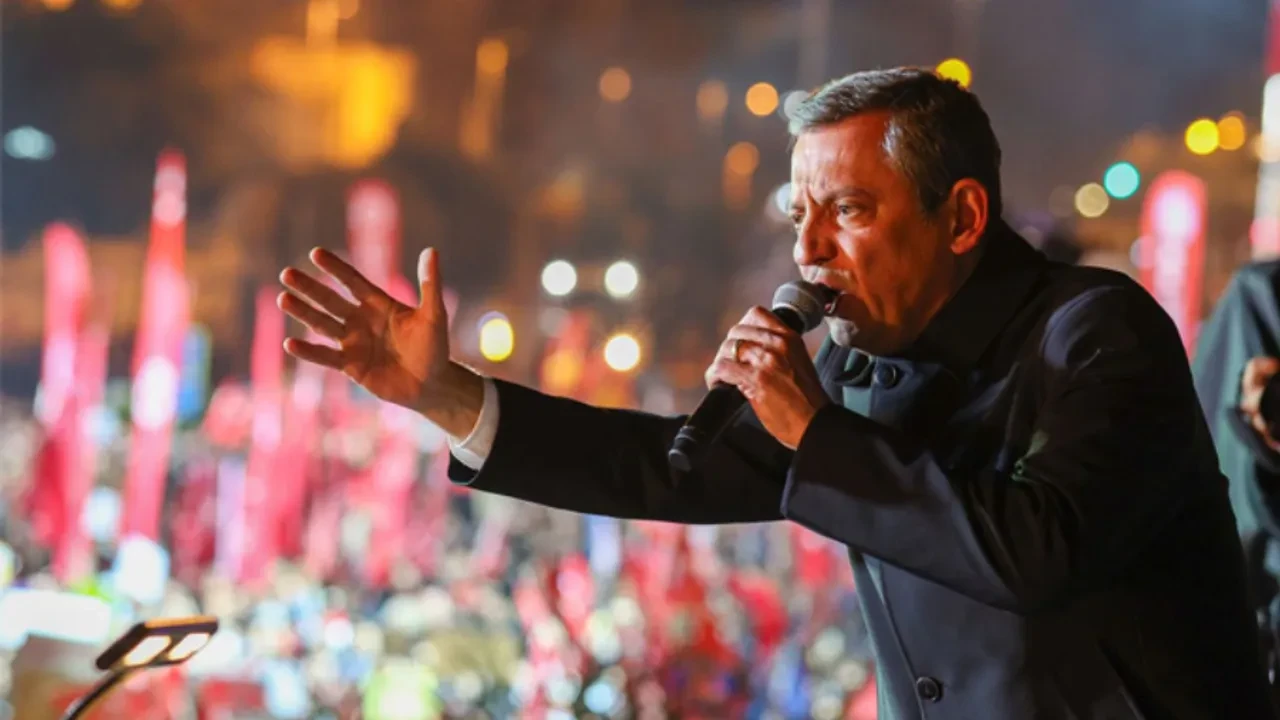 Özgür Özel, Bursa'dan Erdoğan'a seslendi: 'Cesaretin varsa, seçimleri yenileyelim'