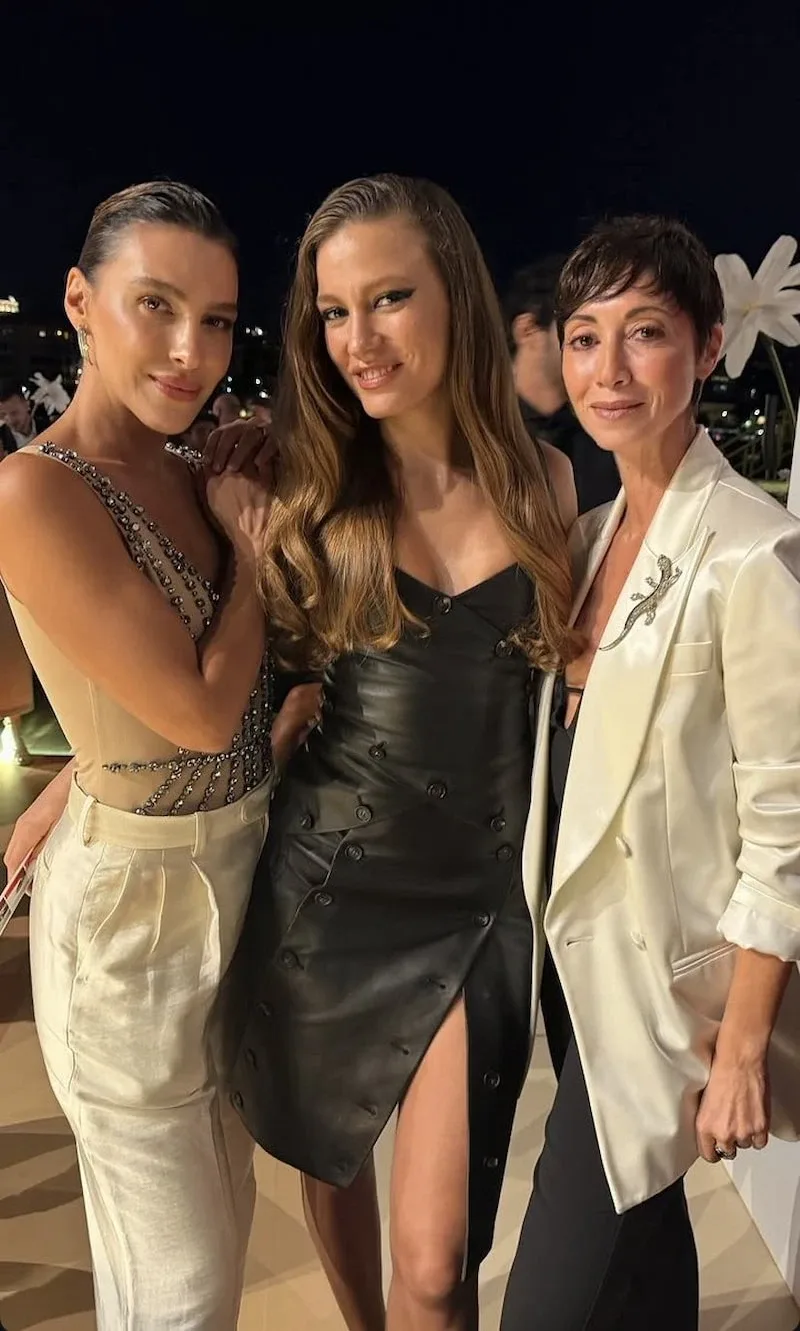 Serenay Sarıkaya Lüks Saat Markası Yüzü 2
