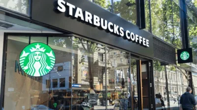 Starbucks 250 şubesini kapatma kararı aldı