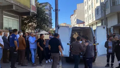 Tekirdağ'da tartıştığı eşini öldürüp, sabaha kadar başında bekledi