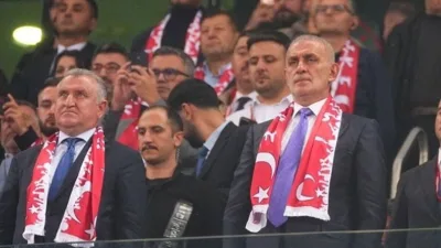 TFF Başkanı İbrahim Hacıosmanoğlu, 'istifa' tezahüratlarına dayanamadı