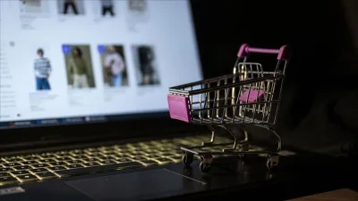 Ticaret Bakanlığı düğmeye bastı: Sahte beğeni, yorum ve takipçilere yakın takip