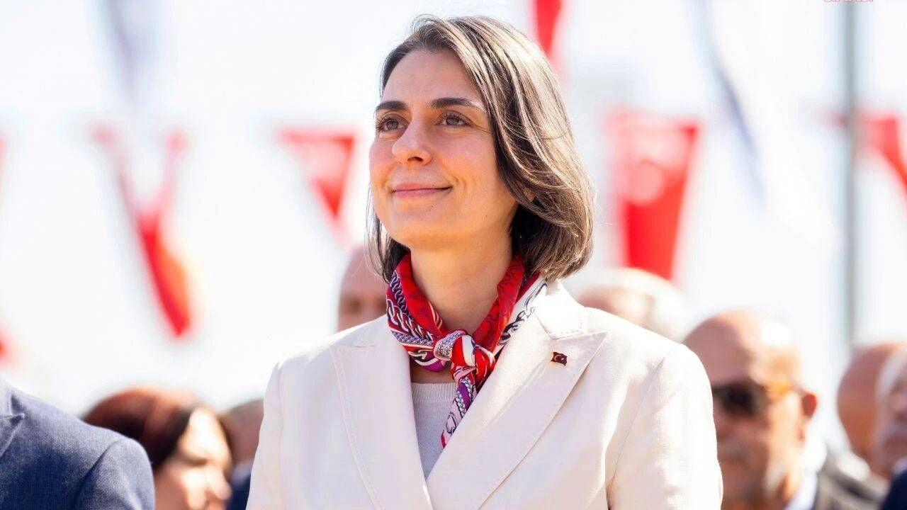 Üsküdar Belediyesi'ndeki başkanvekili seçimi öncesi Sinem Dedetaş'tan mesaj