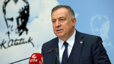 Yeni Partili Zeybek, Üsküdar Belediyesi'ne yapılan operasyonun perde arkasını açıkladı