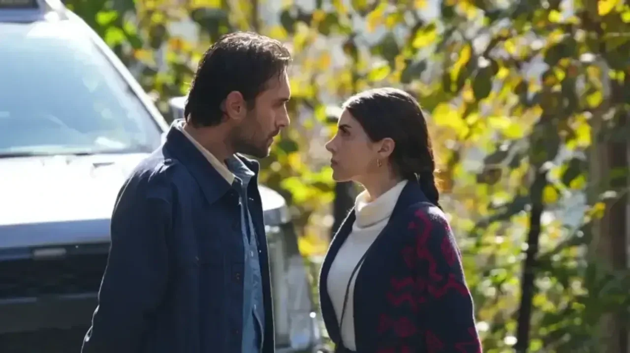 Taşacak Bu Deniz yeni sezon tarihi belli oldu mu?Hayır. Taşacak Bu Deniz'in yeni sezon başlangıç tarihi henüz resmi olarak açıklanmadı. Dizinin yeni sezon çekimleri başladı. TRT 1'in yayın takviminde yapılacak güncelleme ve resmi duyuruyla birlikte dizinin ekrana dönüş tarihi kesinleşecek.