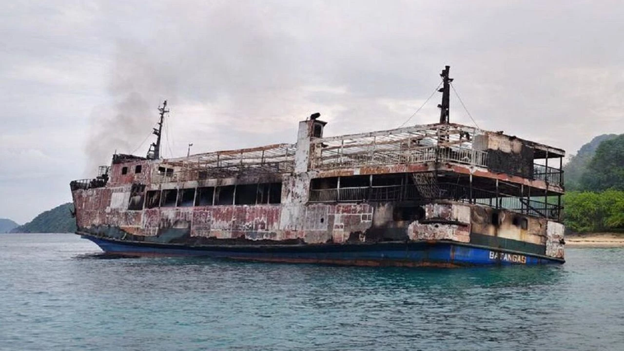 Yolcu feribotunda çıkan yangında hayatını kaybedenlerin sayısı 76'ya yükseldi