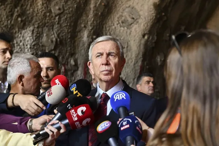 Erdoğan ile görüşmüştü: Mansur Yavaş anketinde sürpriz sonuç