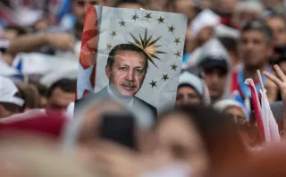 Abdulkadir Selvi'den AK Parti'ye 'kararsız seçmen' uyarıs: 'Dikkat tehlike var'