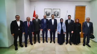 AK Parti'nin desteklediği adaya karşı seçimi kazanan Baro Başkanı Saka'dan AK Parti'ye ziyaret