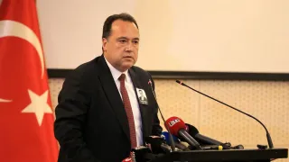 AK Parti'ye geçeceği iddia edilen Manisa Büyükşehir Belediye Başkanı Dutlulu'dan açıklama