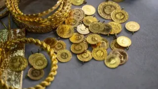 Altında düşüş seriye bağlandı! İşte ons ve gramda güncel fiyatlar
