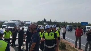 Antalya-Isparta karayolunda otobüs devrildi: 5 yaralı!