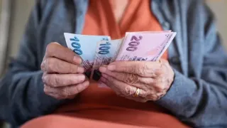 AYM'den dikkat çeken emekli maaşı kararı