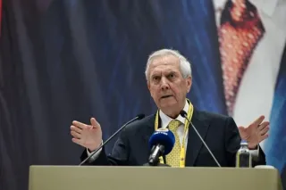 Aziz Yıldırım Can Bartu Tesisleri'nden ayrıldıktan sonra kaza yaptı