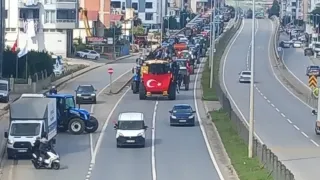 Bafra'da çeltik üreticilerinden traktör konvoyuyla eylem